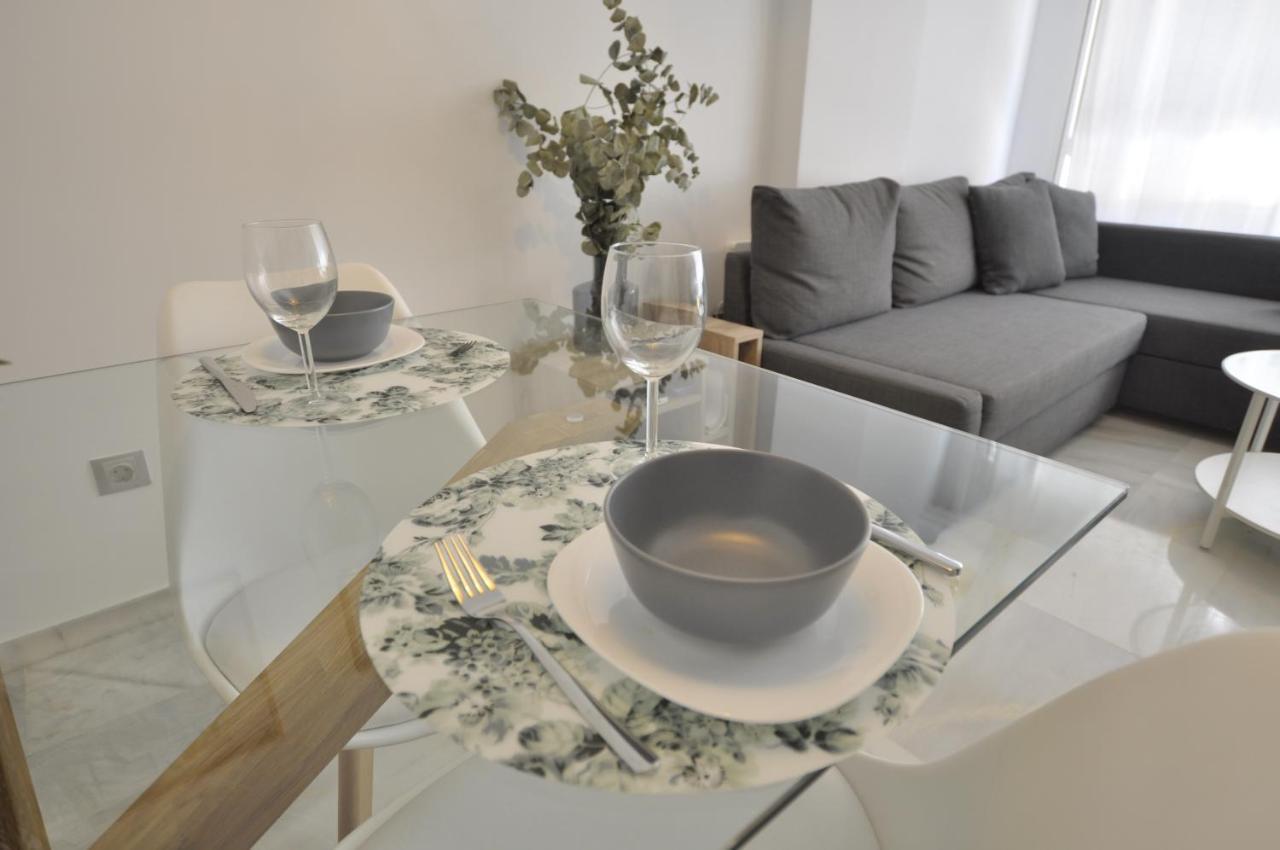 Luminoso Y Coqueto Apartamento Con Jardin Málaga Buitenkant foto